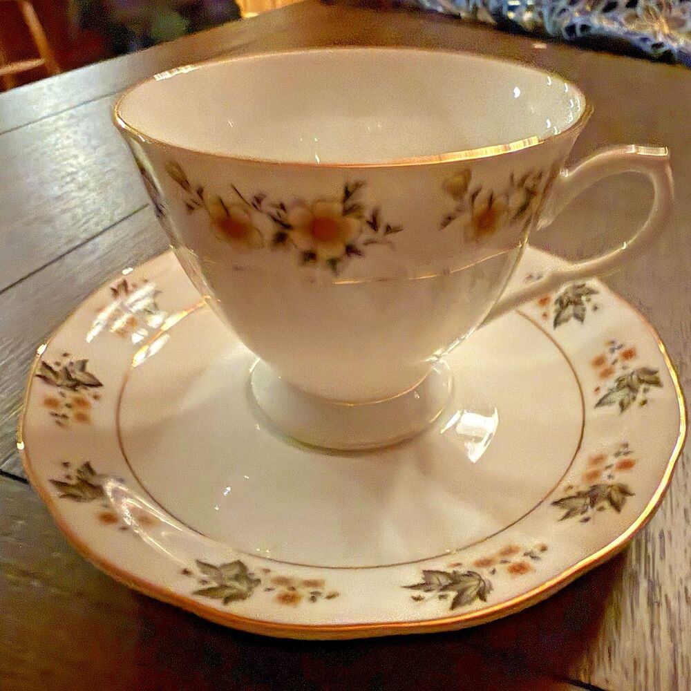 Vintage Liling China Tea Cup and Saucer Set - Green Pagoda Mark - Floral & Gold